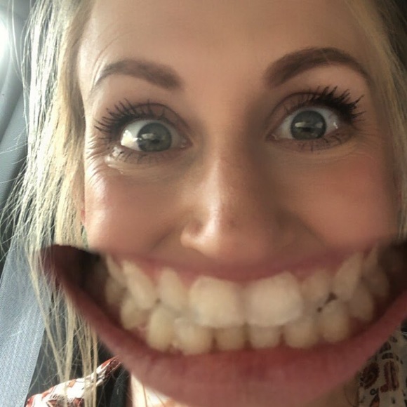 Meet your Posher, Kristin - Picture 1 of 1